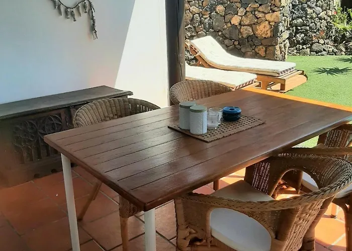 Casa Brujas Tatil Evi Lajares